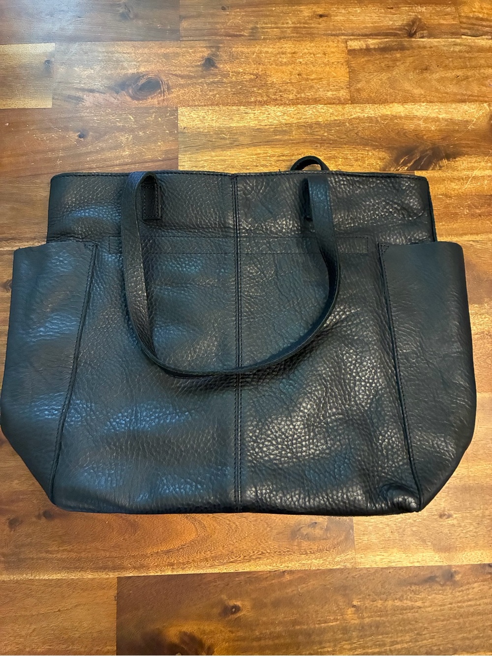 Duluth Trading Co Black Pebbled Leather Tote